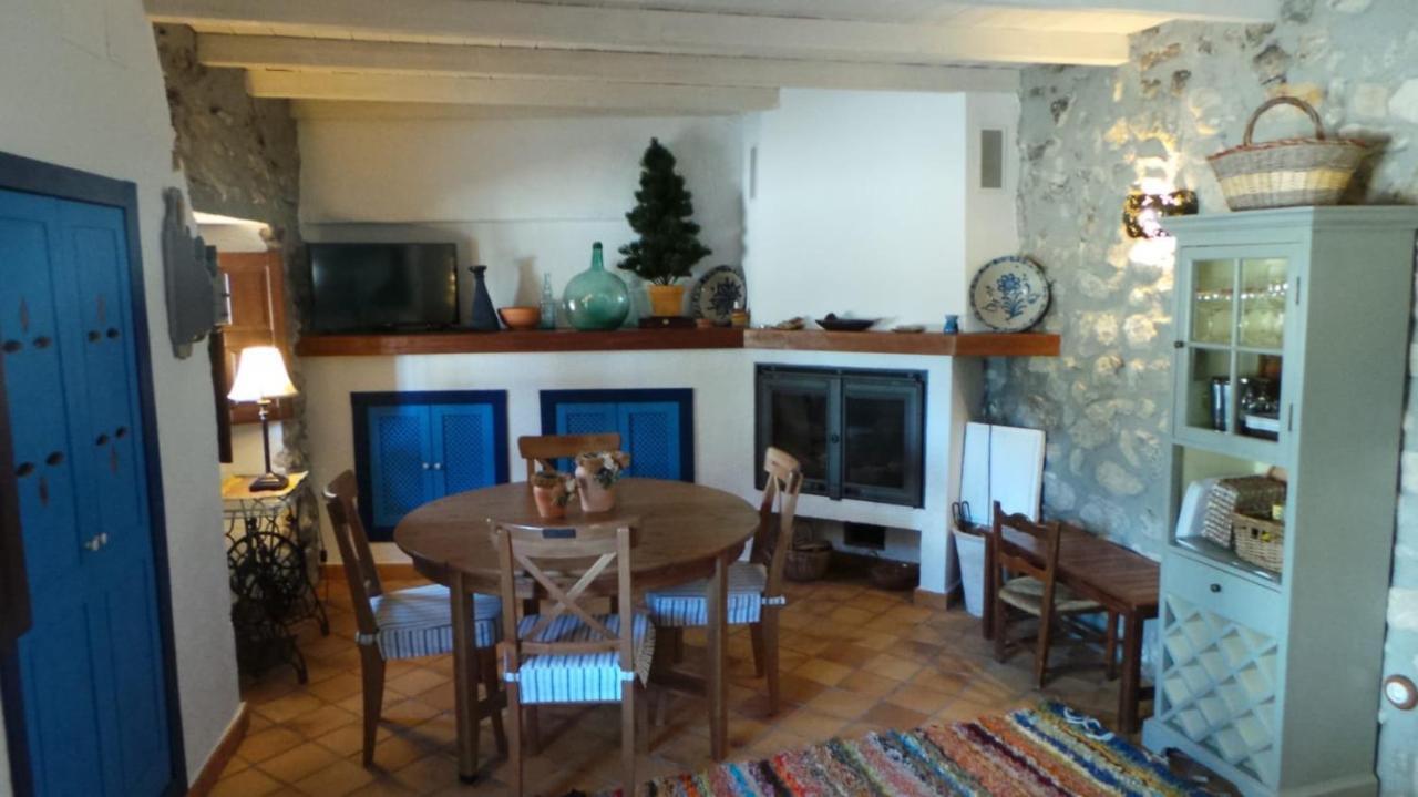 Vivienda Rural Fuente De Los Gusarapos 버언커 외부 사진